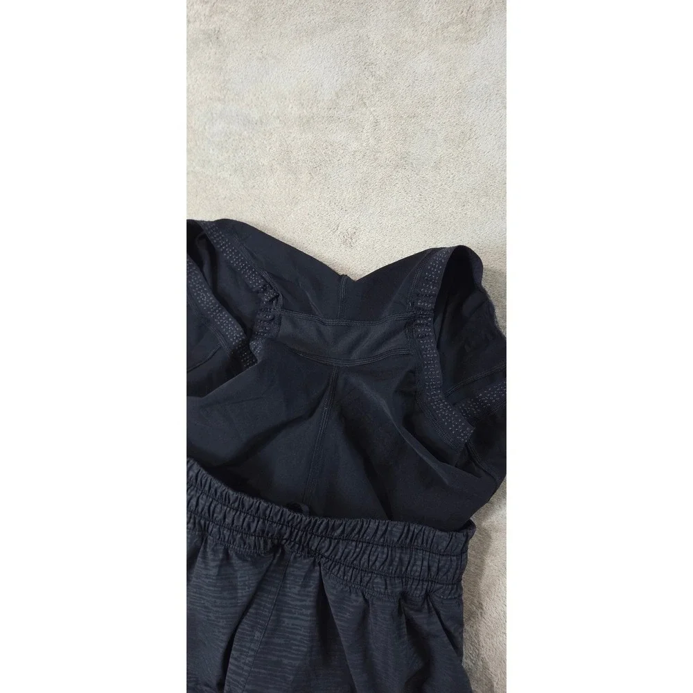 Lululemon peloton bootcamp Ready Shorts Womens 10 gray/black 8